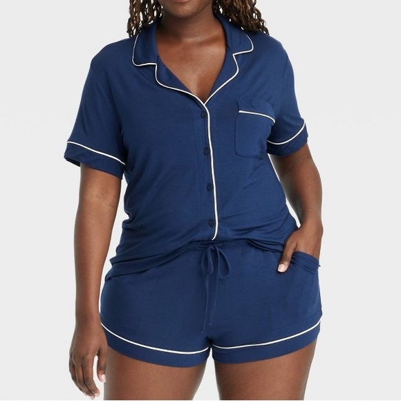 Other - NWOT Women’s Cloud Knit Short Sleeve Notch Collar Top & Shorts Pajama Set